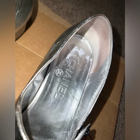 Chanel Silver Mary Jane Women's Shoes. READ DESCRIPTION - Picture 5 of 14